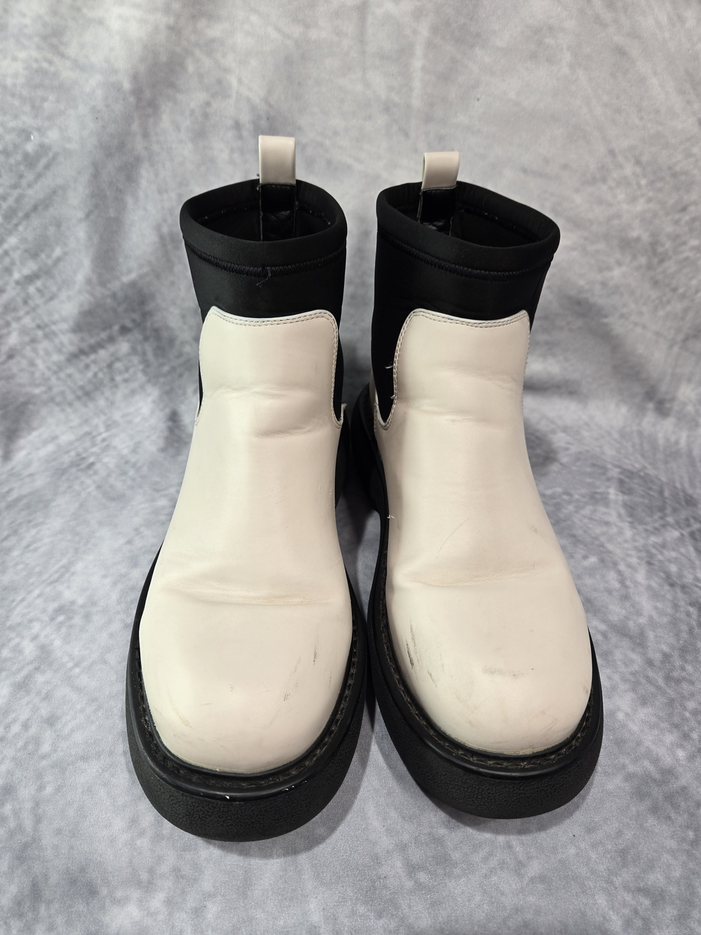 Dream Pairs White and Black Chelsea Platform Ankle Boots